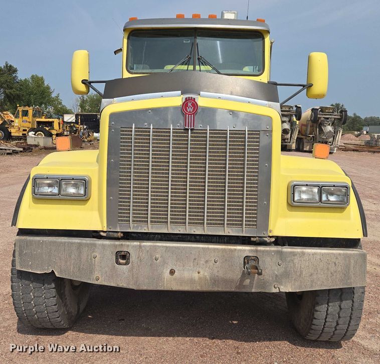 image for item DY1132 2009 Kenworth W900 ready mix truck