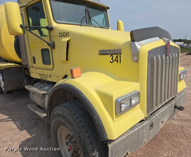 image for item DY1132 2009 Kenworth W900 ready mix truck