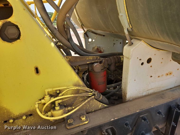 image for item DY1132 2009 Kenworth W900 ready mix truck