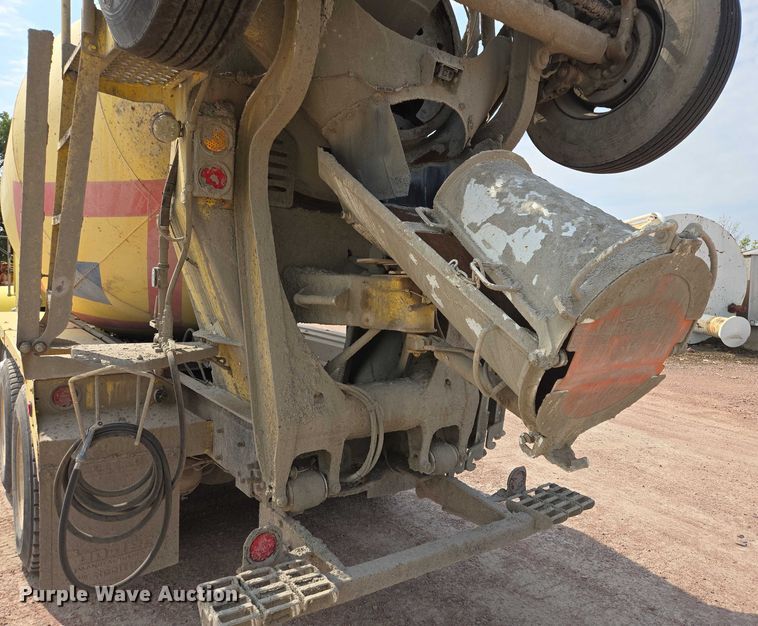 image for item DY1132 2009 Kenworth W900 ready mix truck