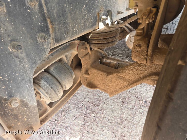 image for item DY1132 2009 Kenworth W900 ready mix truck