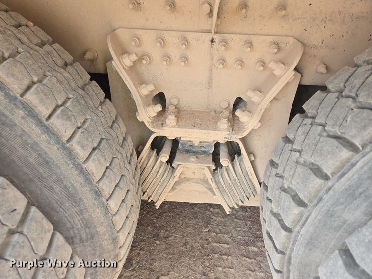 image for item DY1132 2009 Kenworth W900 ready mix truck