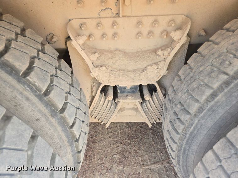 image for item DY1132 2009 Kenworth W900 ready mix truck