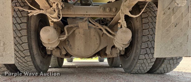 image for item DY1132 2009 Kenworth W900 ready mix truck