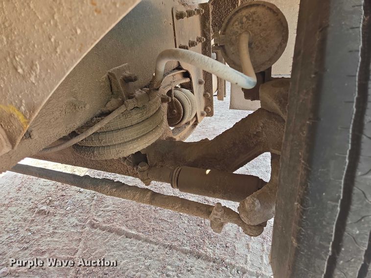 image for item DY1132 2009 Kenworth W900 ready mix truck