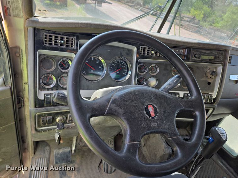 image for item DY1132 2009 Kenworth W900 ready mix truck