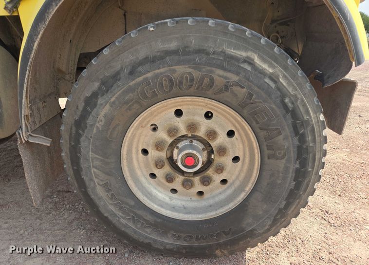 image for item DY1132 2009 Kenworth W900 ready mix truck