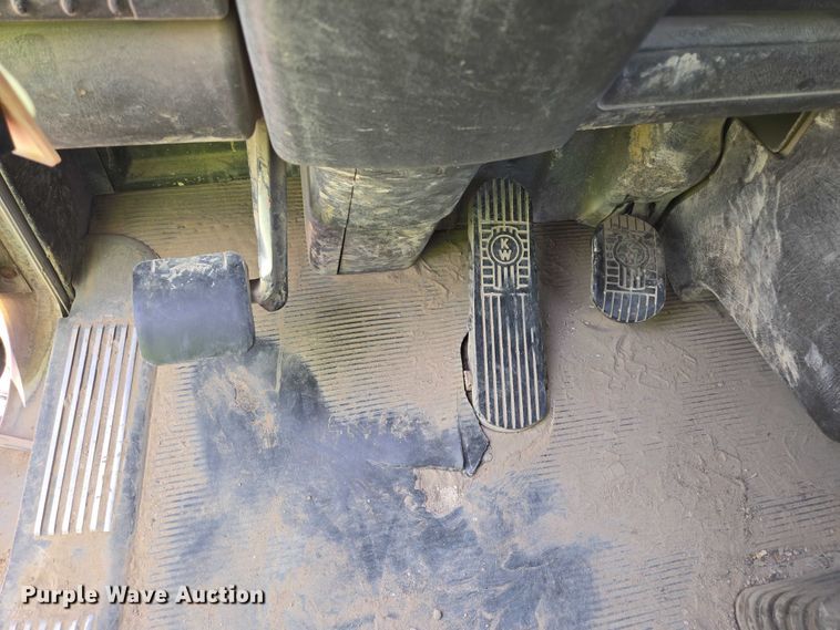 image for item DY1133 2009 Kenworth W900  ready mix truck