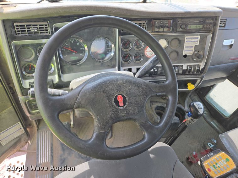 image for item DY1133 2009 Kenworth W900  ready mix truck