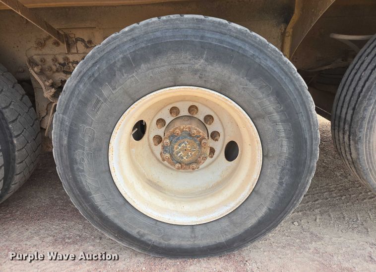 image for item DY1133 2009 Kenworth W900  ready mix truck