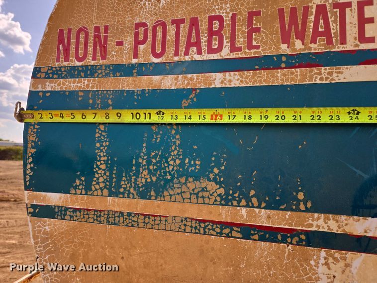 image for item DY1201 1988 International 9300 water truck