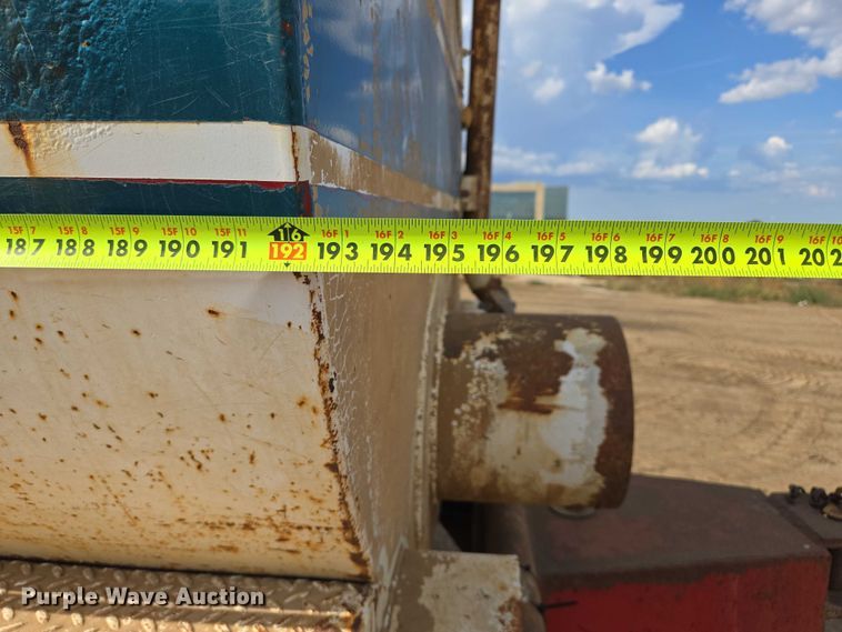 image for item DY1201 1988 International 9300 water truck