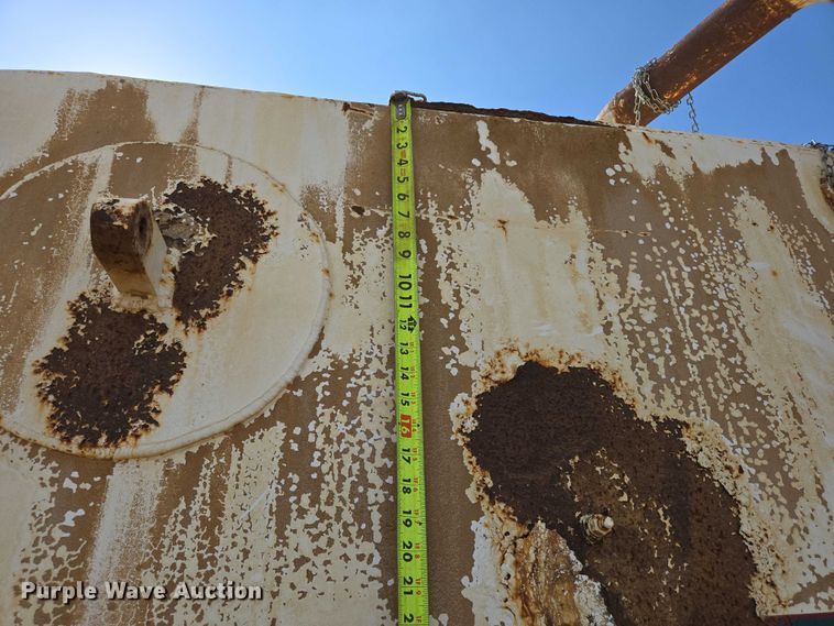 image for item DY1201 1988 International 9300 water truck