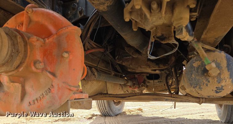 image for item DY1201 1988 International 9300 water truck