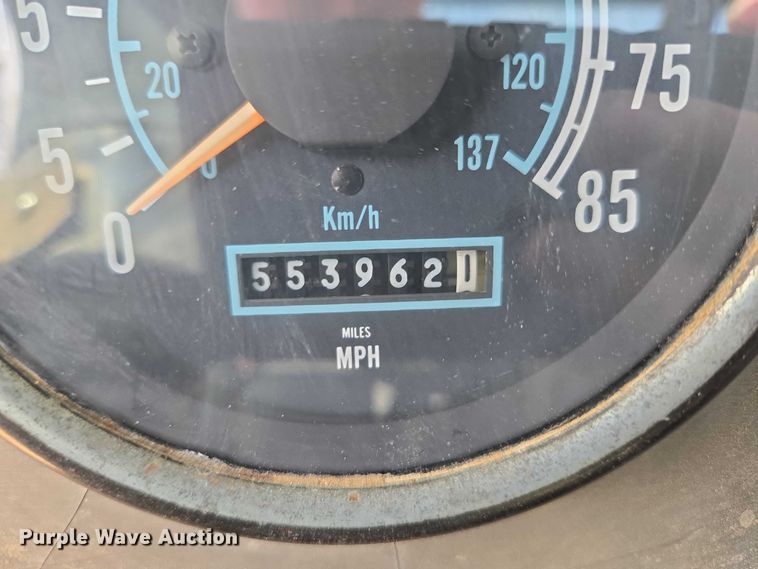 image for item DY1201 1988 International 9300 water truck