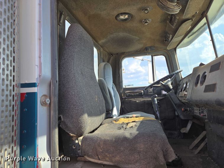 image for item DY1201 1988 International 9300 water truck