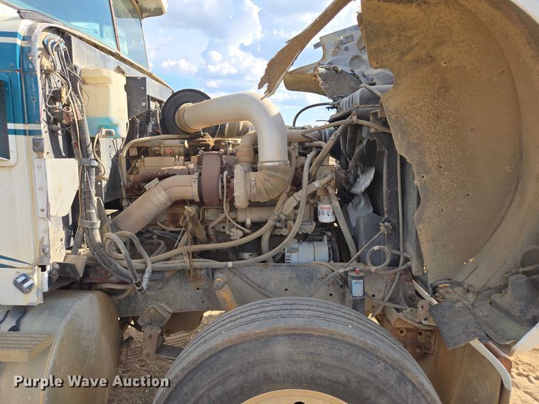 image for item DY1201 1988 International 9300 water truck