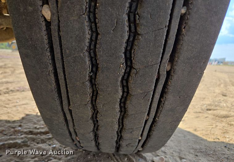 image for item DY1201 1988 International 9300 water truck