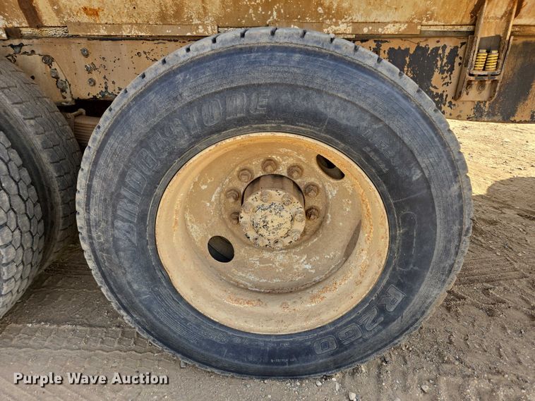 image for item DY1201 1988 International 9300 water truck