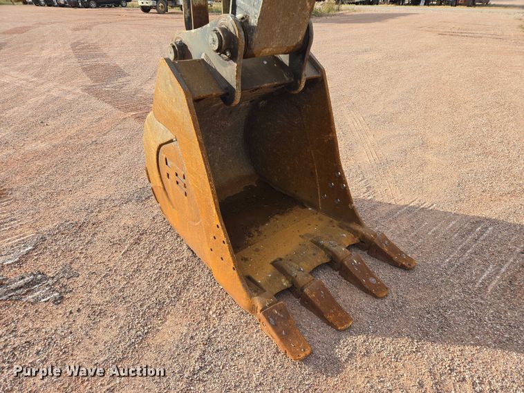 image for item DY1218 2015 John Deere 290G LC excavator