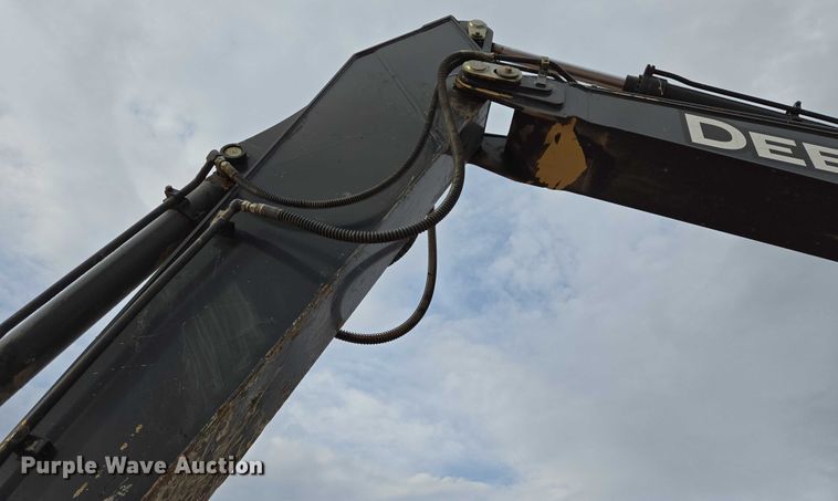 image for item DY1218 2015 John Deere 290G LC excavator
