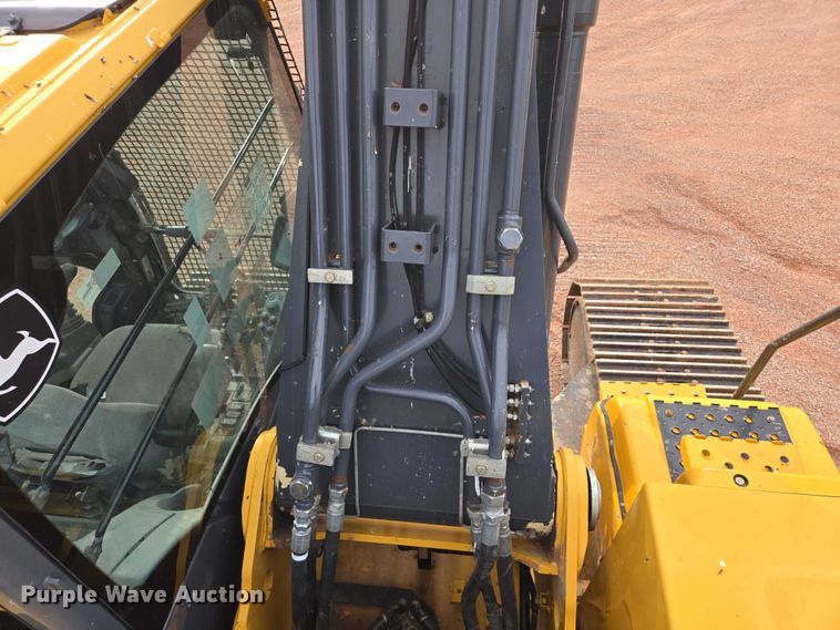 image for item DY1218 2015 John Deere 290G LC excavator
