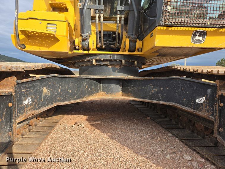 image for item DY1218 2015 John Deere 290G LC excavator