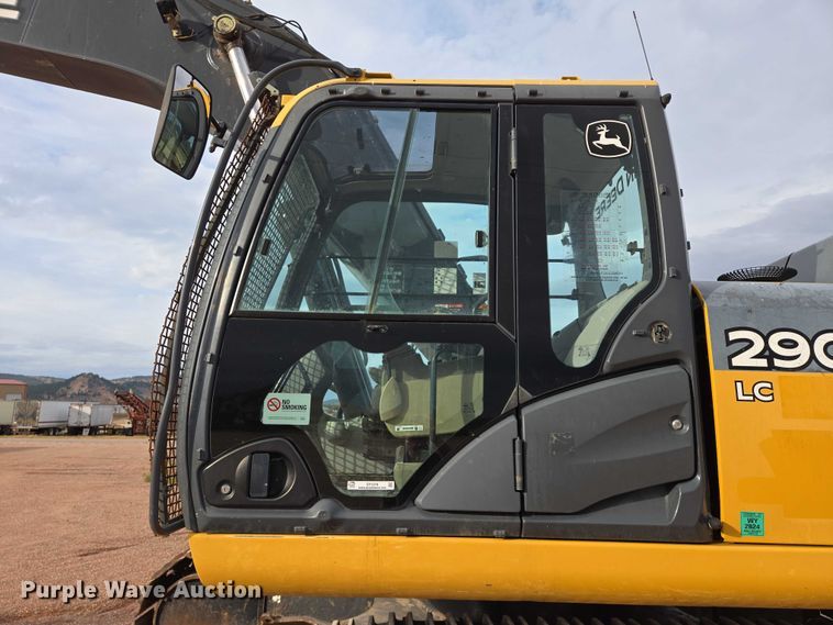 image for item DY1218 2015 John Deere 290G LC excavator