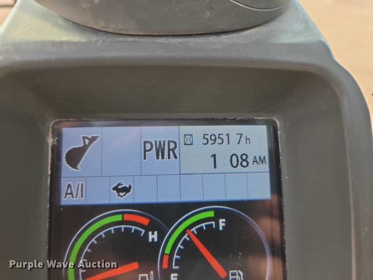 image for item DY1218 2015 John Deere 290G LC excavator