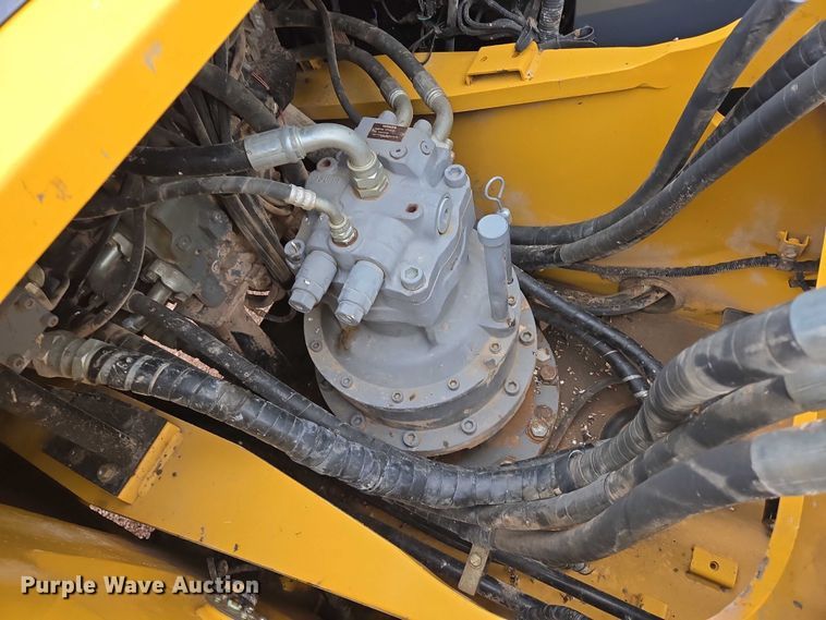 image for item DY1218 2015 John Deere 290G LC excavator