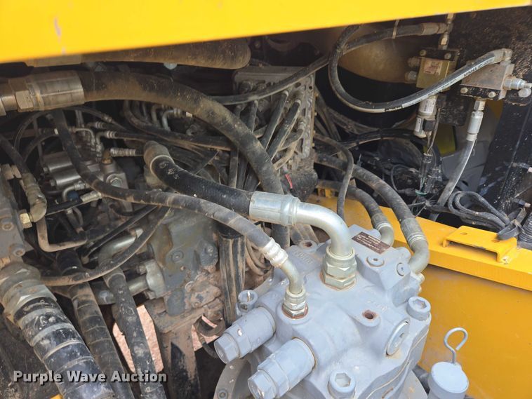 image for item DY1218 2015 John Deere 290G LC excavator