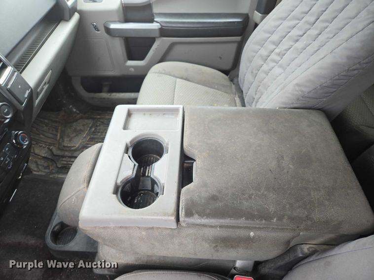 image for item DY1221 2016 Ford F150 XLT SuperCab pickup truck