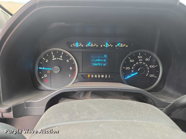 image for item DY1221 2016 Ford F150 XLT SuperCab pickup truck