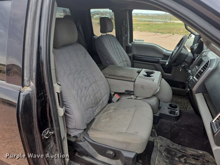 image for item DY1221 2016 Ford F150 XLT SuperCab pickup truck