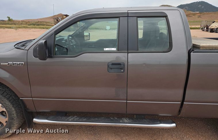 image for item DY1222 2013 Ford F150 STX SuperCab pickup truck