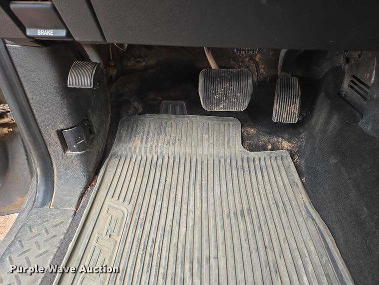 image for item DY1222 2013 Ford F150 STX SuperCab pickup truck