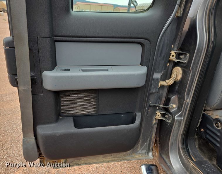 image for item DY1222 2013 Ford F150 STX SuperCab pickup truck