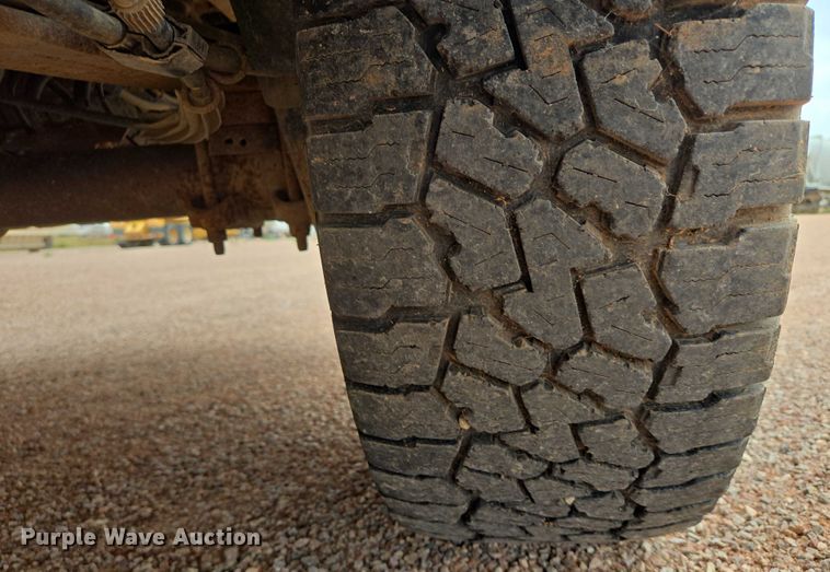 image for item DY1222 2013 Ford F150 STX SuperCab pickup truck