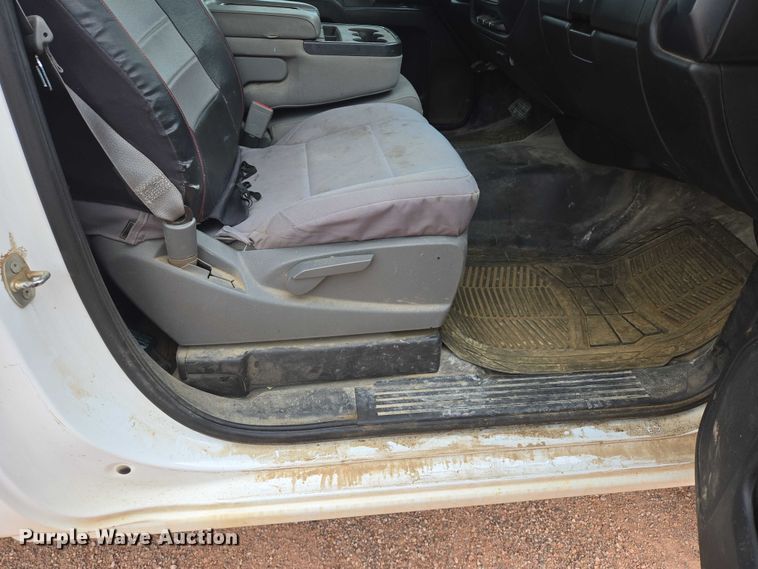 image for item DY1223 2016 GMC Sierra pickup truck