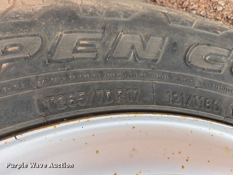 image for item DY1223 2016 GMC Sierra pickup truck