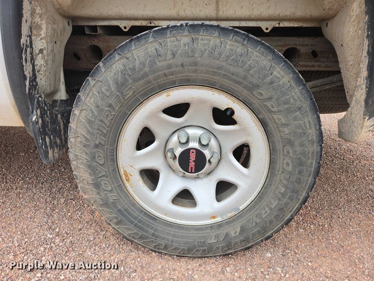 image for item DY1223 2016 GMC Sierra pickup truck