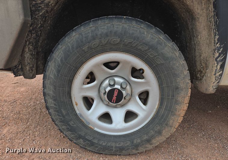 image for item DY1223 2016 GMC Sierra pickup truck