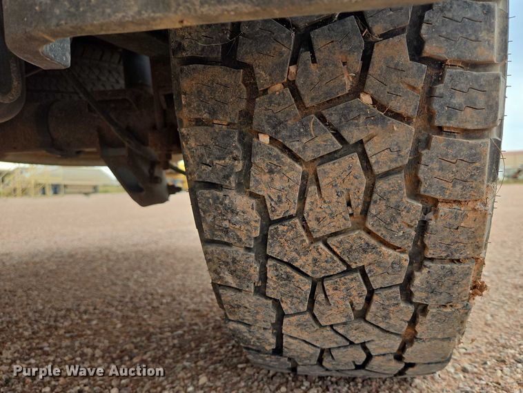 image for item DY1223 2016 GMC Sierra pickup truck