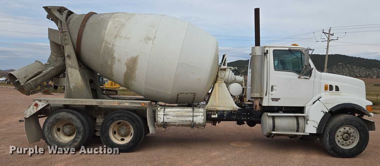 image for item DY1226 2003 Sterling Truck L9500 ready mix truck
