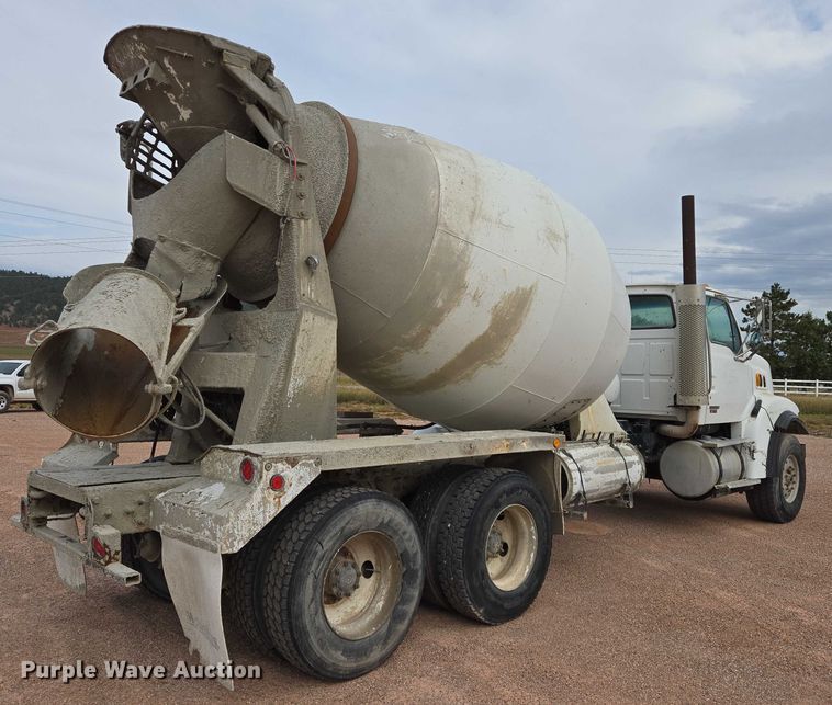 image for item DY1226 2003 Sterling Truck L9500 ready mix truck