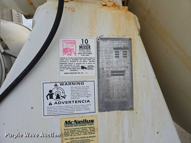 image for item DY1226 2003 Sterling Truck L9500 ready mix truck