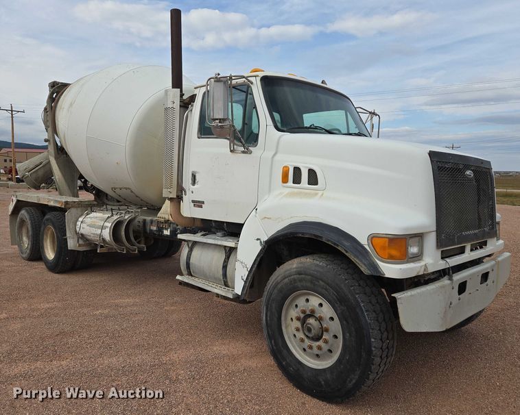 image for item DY1226 2003 Sterling Truck L9500 ready mix truck