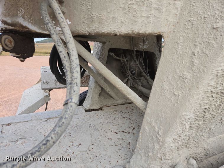 image for item DY1226 2003 Sterling Truck L9500 ready mix truck