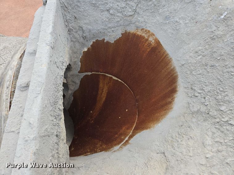 image for item DY1226 2003 Sterling Truck L9500 ready mix truck