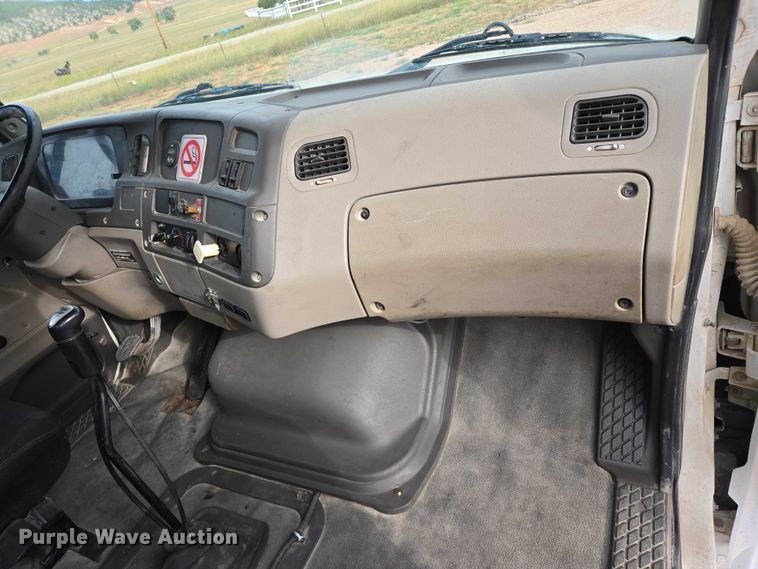 image for item DY1226 2003 Sterling Truck L9500 ready mix truck